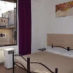 Hotell Sandy *