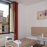 Sandy Hotel *